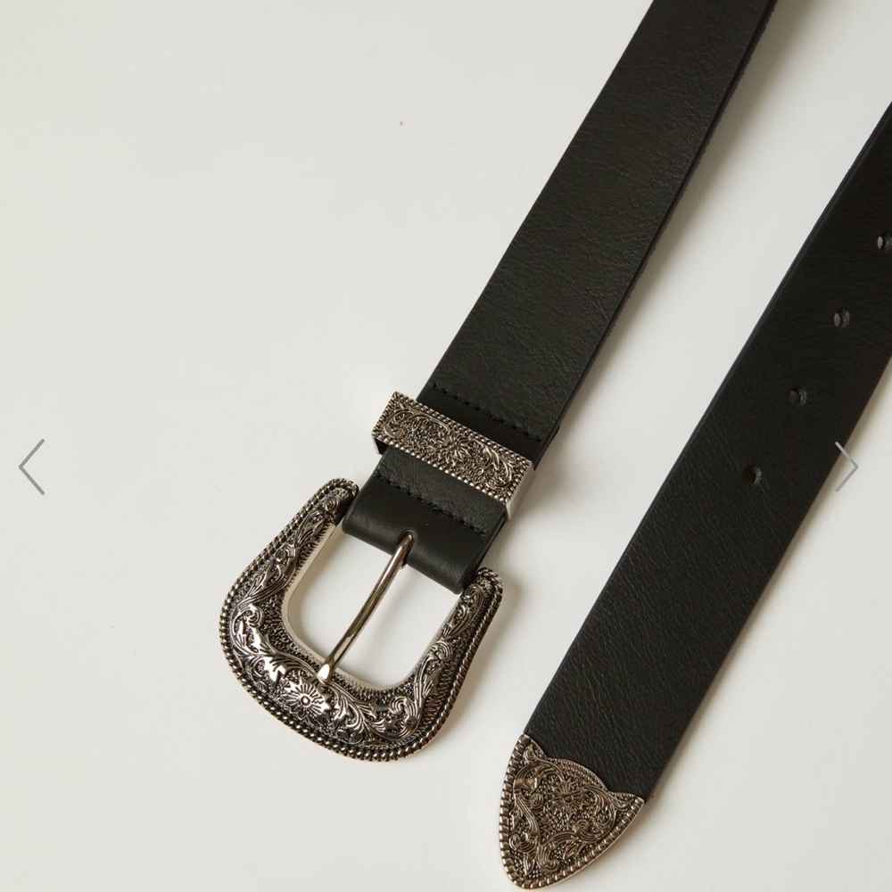 Black B-low The Belt with large Silver Buckle